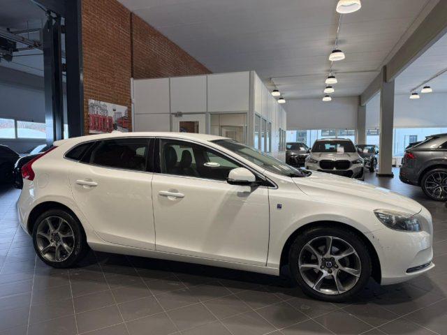 VOLVO V40 D2 1.6 Volvo Ocean Race BT - PELLE - 17