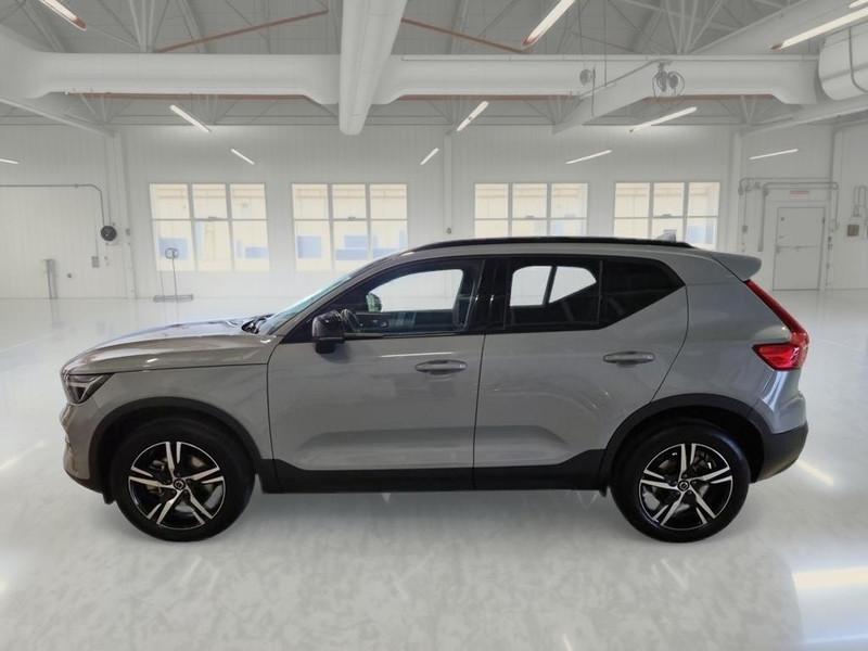 VOLVO XC40 B3 automatico Plus Dark