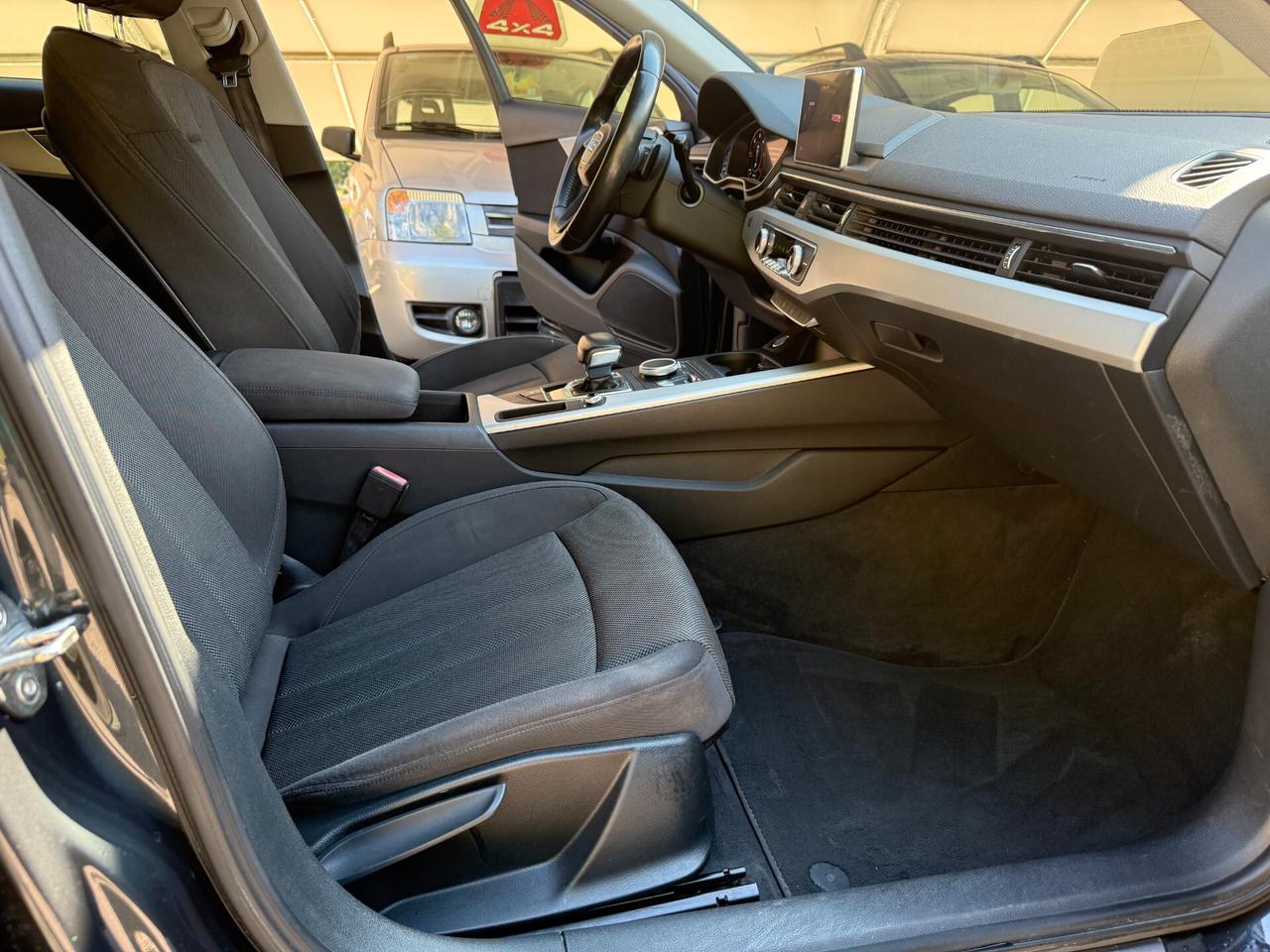 Audi A4 Avant 35 TDI S tronic Business 150cv