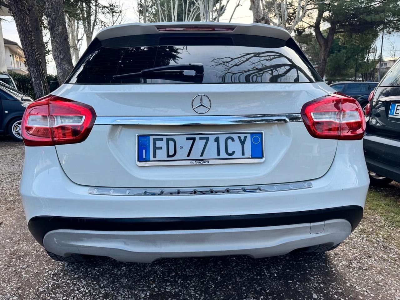 Mercedes-benz GLA 180 GLA 180 d Automatic Premium