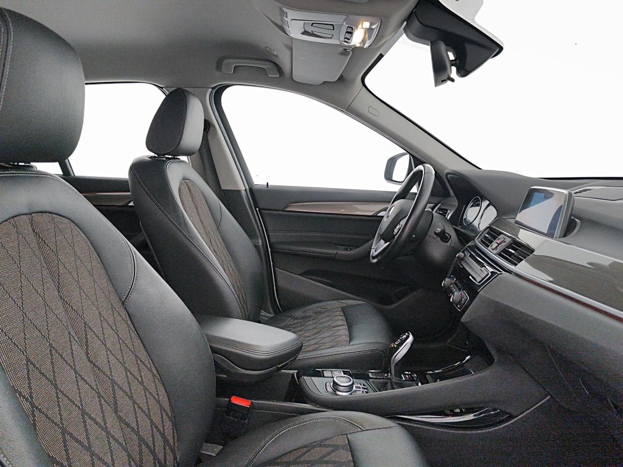 BMW X1 (F48) sDrive18d xLine