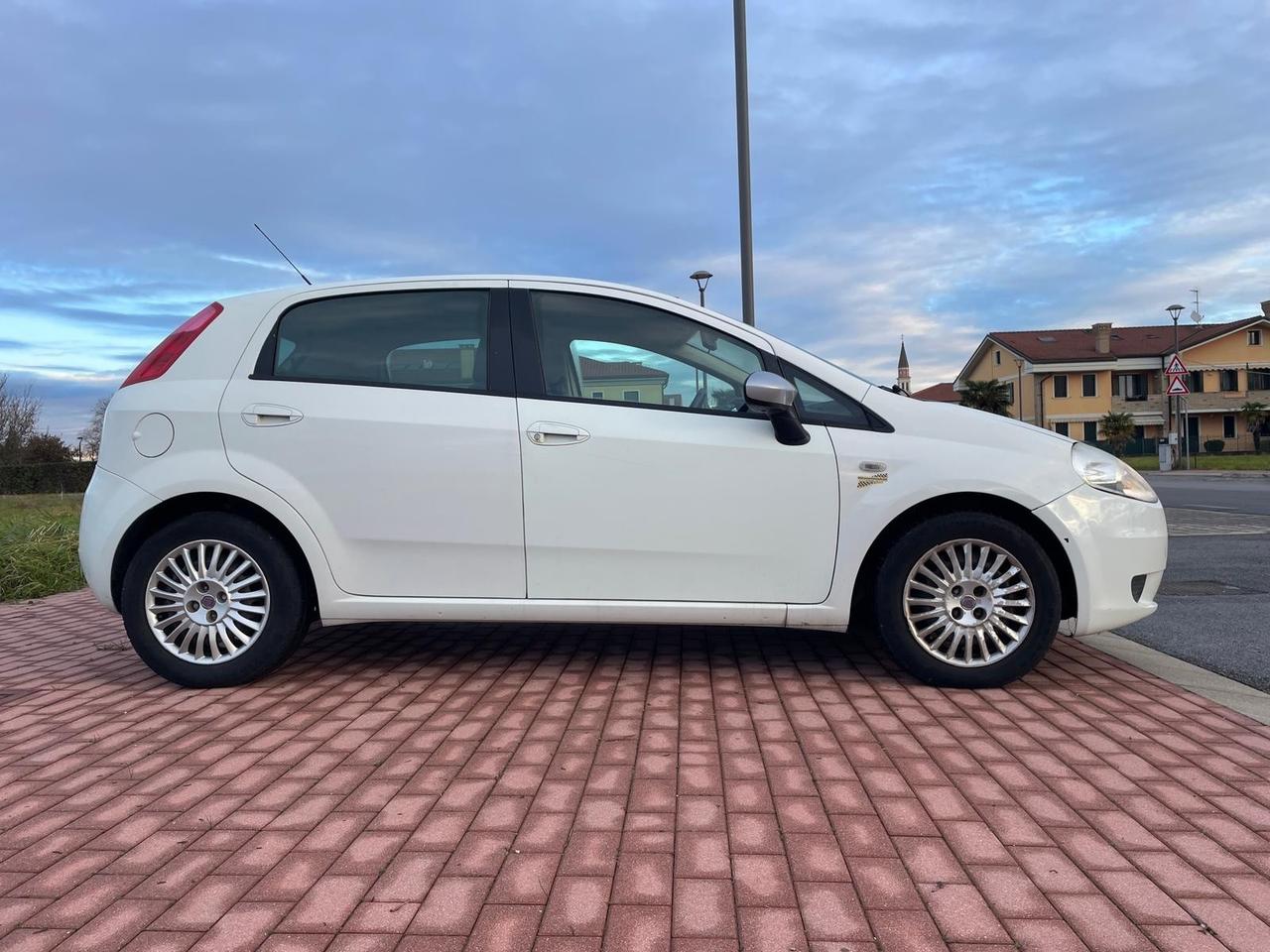 Fiat Grande Punto 1.3MJT - MOTORE SOSTITUITO