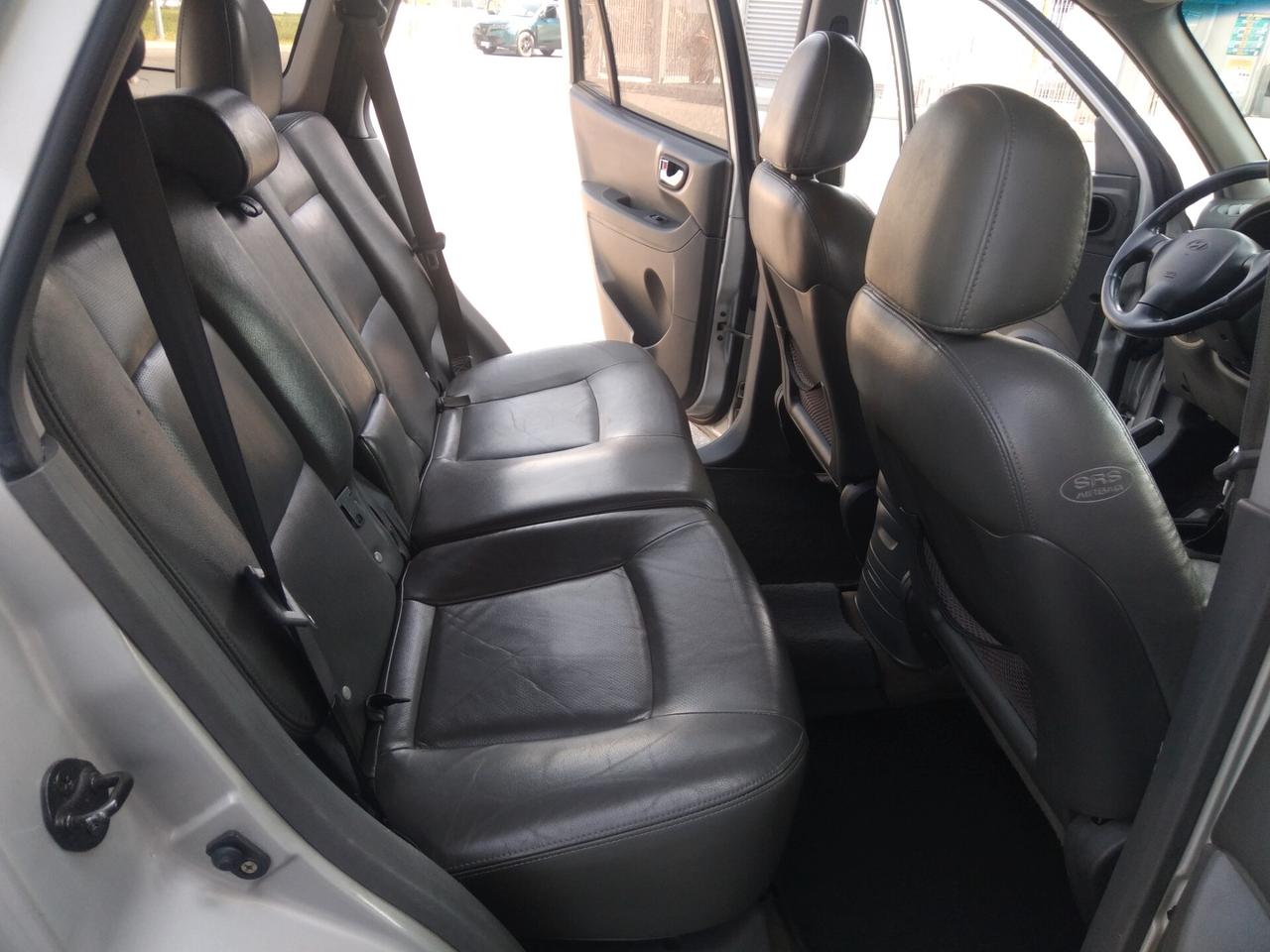 Hyundai Santa Fe 2.0 CRDi 125cv TD VGT 4WD Dynamic x neopatentati