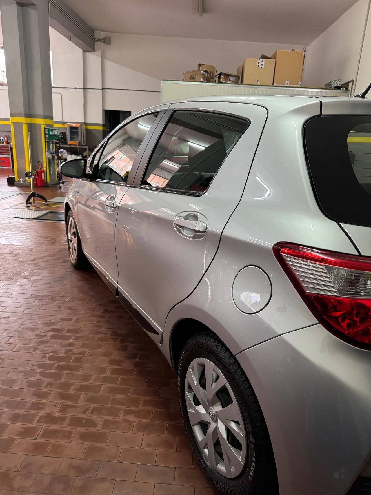 Toyota Yaris 1.5 Hybrid 5 porte Active