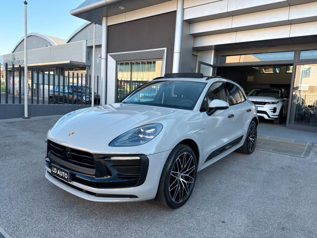 Porsche Macan 2.0 T TETTO APRIBILE