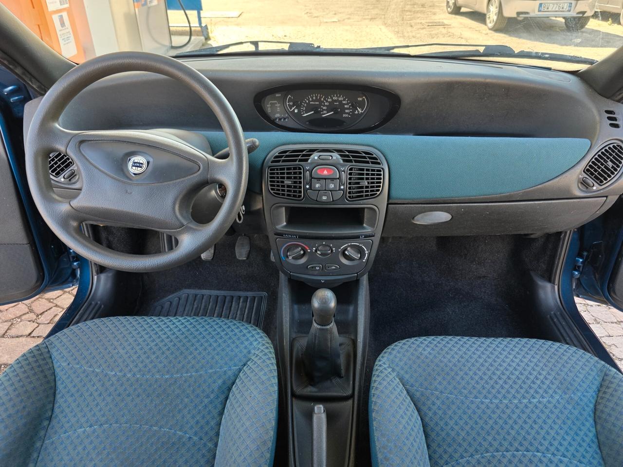 Lancia Y 1.2i cat com 112.000km com Clima Neopatentati ok