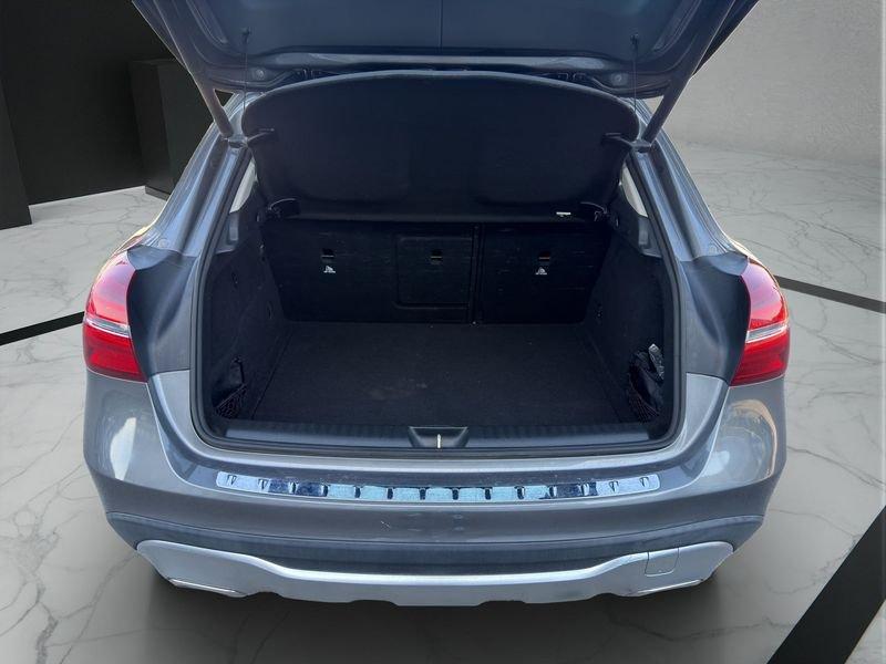 Mercedes-Benz GLA GLA 200d Sport 4matic