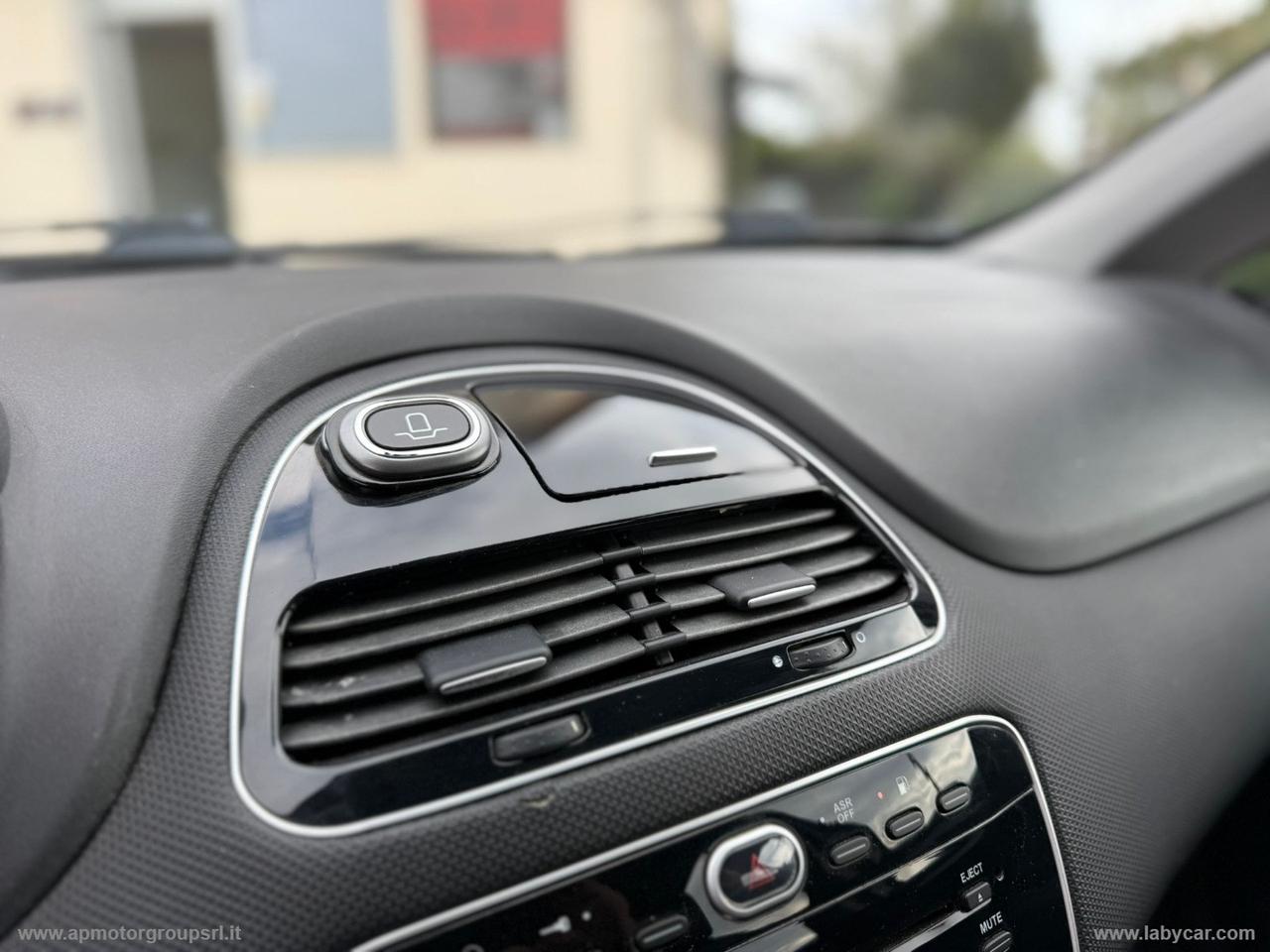 FIAT Punto 1.4 5p. EMOTION Natural Power