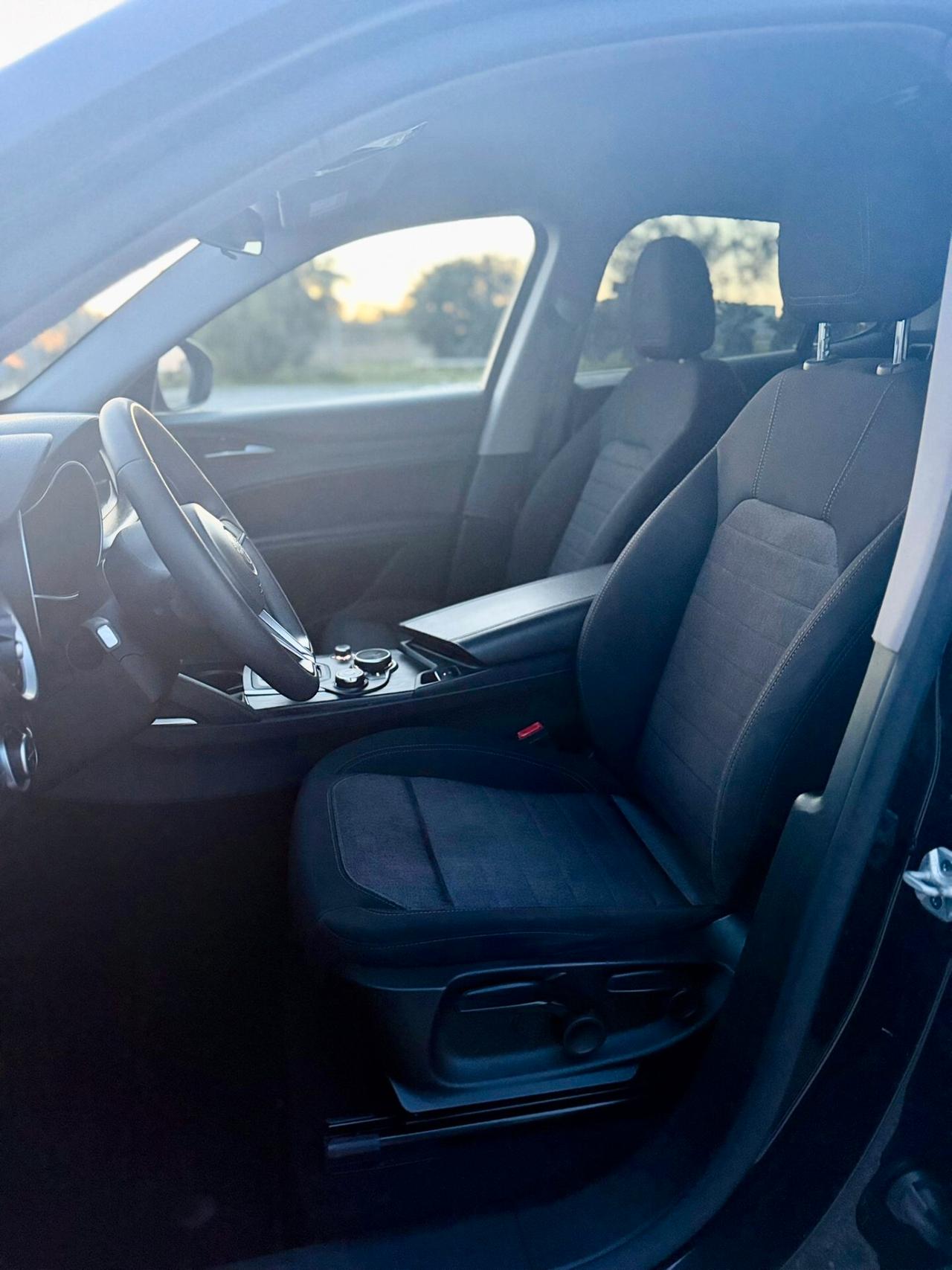 Alfa Romeo Stelvio 2.2 Turbodiesel 180 CV AT8 RWD Executive