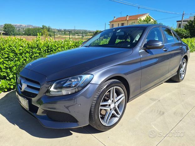 Mercedes Benz C 200 136cv. Automatica