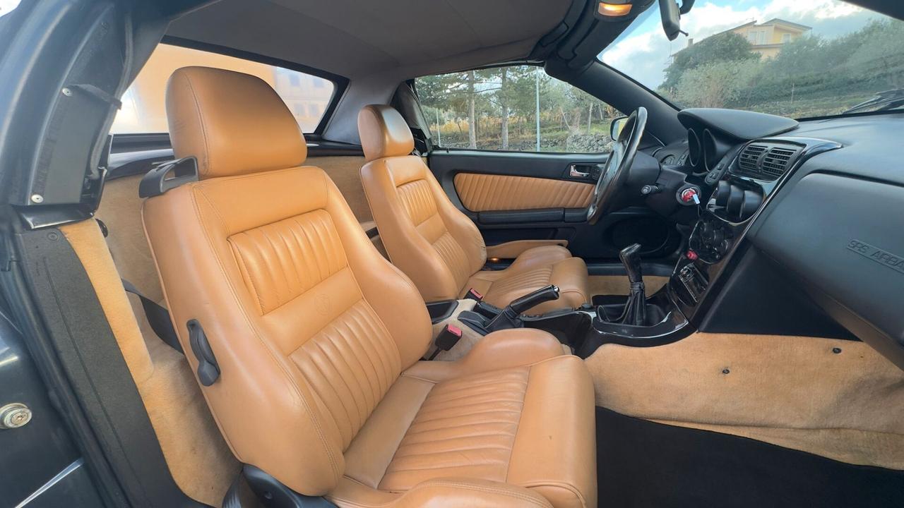 Alfa Romeo GTV 2.0i V6