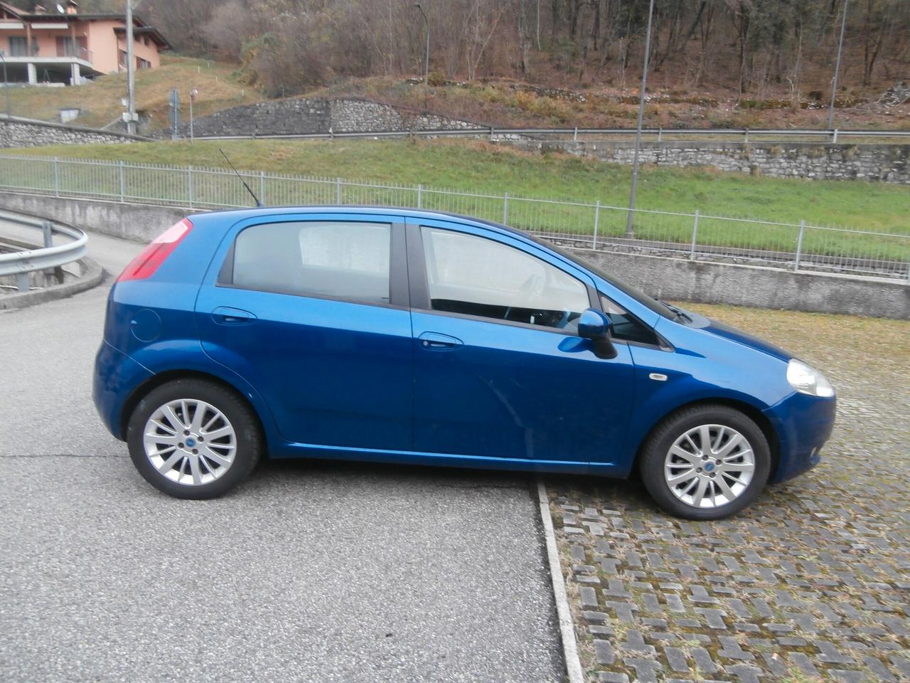 Fiat Grande Punto 1.3 MJT 90 CV 5 porte Neopatentati