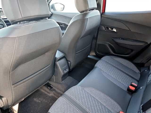 Peugeot 2008 2008 1.2 hybrid Allure 136cv e-dcs6