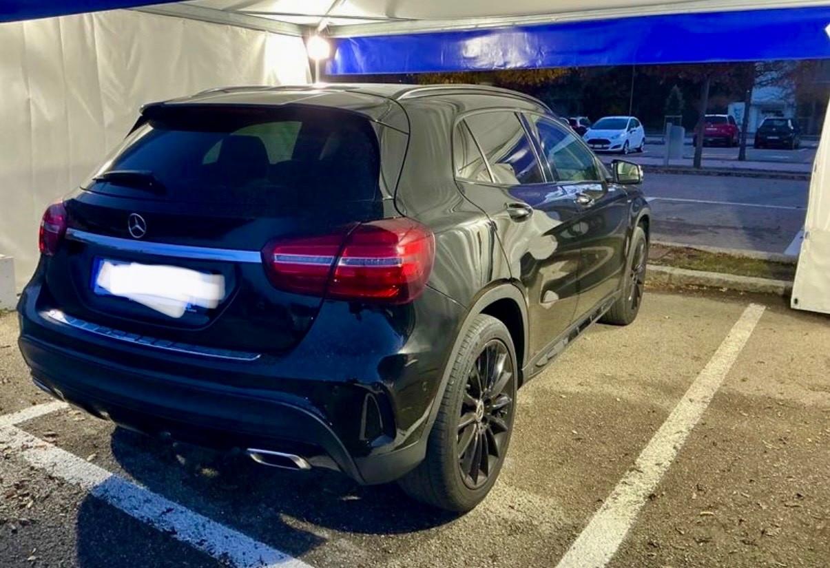MERCEDES-BENZ GLA 200 D GLA 200d AMG NIGTH EDITION