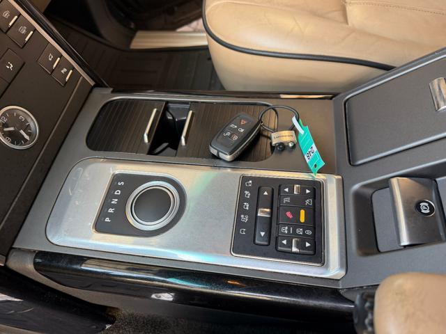 LAND ROVER Range Rover 4.4 TDV8 Autobiography
