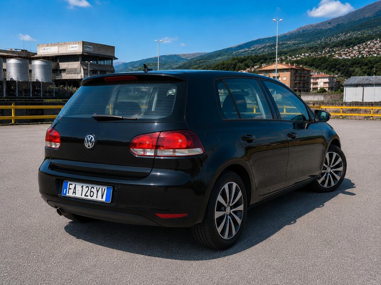 VOLKSWAGEN GOLF 6 1.6 TDI 105 CV – FULL OPTIONAL – DISTRIBUZIONE E FRIZIONE FATTE – € 5.990