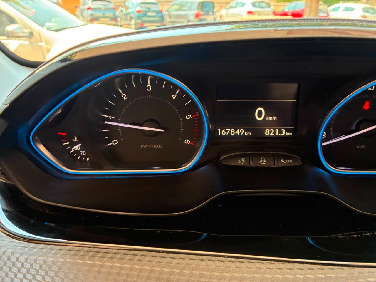 Peugeot 2008 1.6HDi GTLine perfetta-17