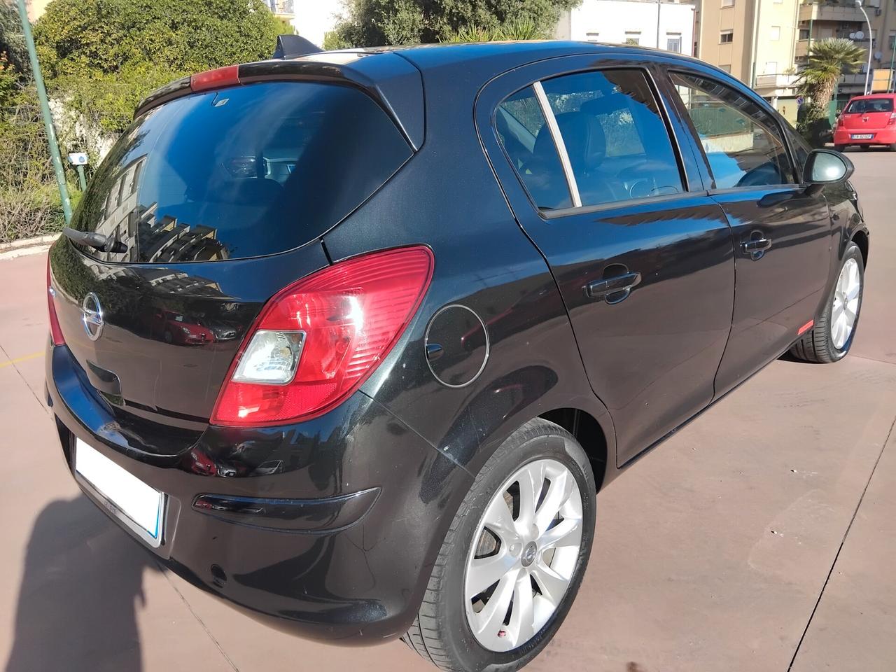 OPEL CORSA 1.2 SPORT CON 1 ANNO GARANZIA