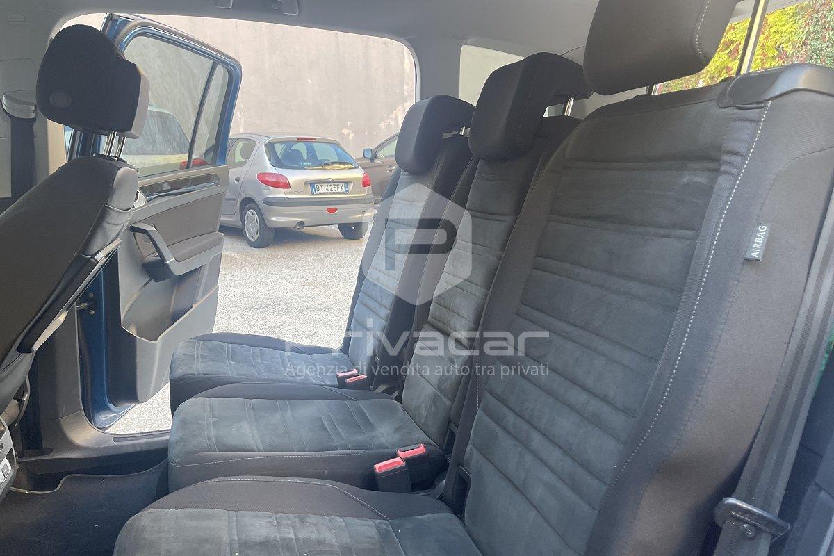 VOLKSWAGEN Touran 2.0 TDI 150 CV SCR DSG Executive BlueMotion Tech.