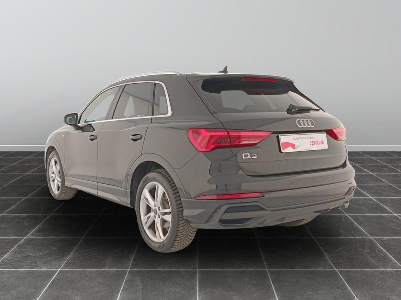 Audi Q3 35 2.0 tdi s line edition s tronic