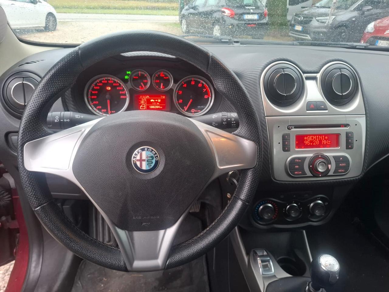 Alfa Romeo MiTo 1.4 105 CV M.air S&S Distinctive Sport Pack (77Kw)
