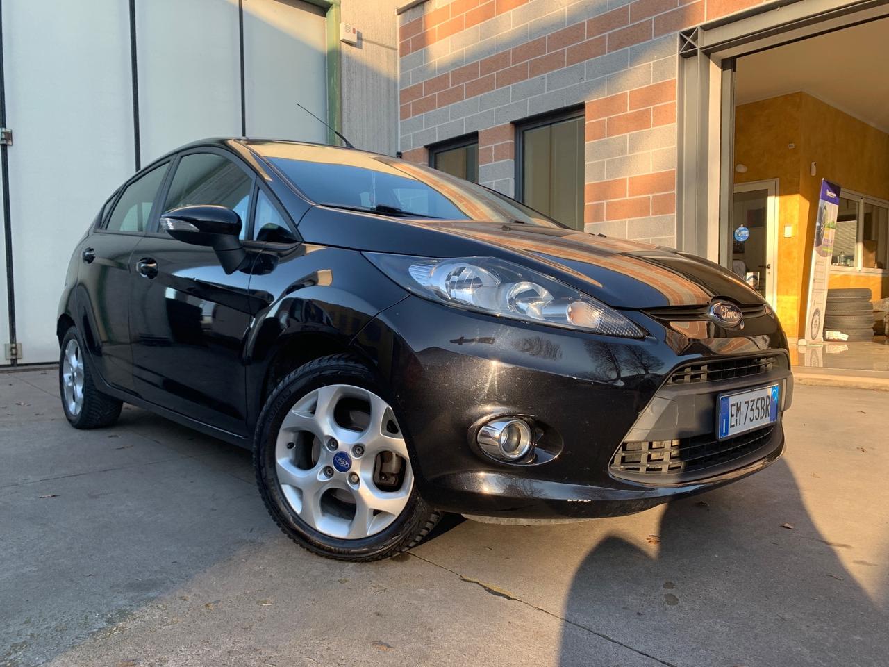 Ford Fiesta 1.4 TDCi 70CV 5 porte