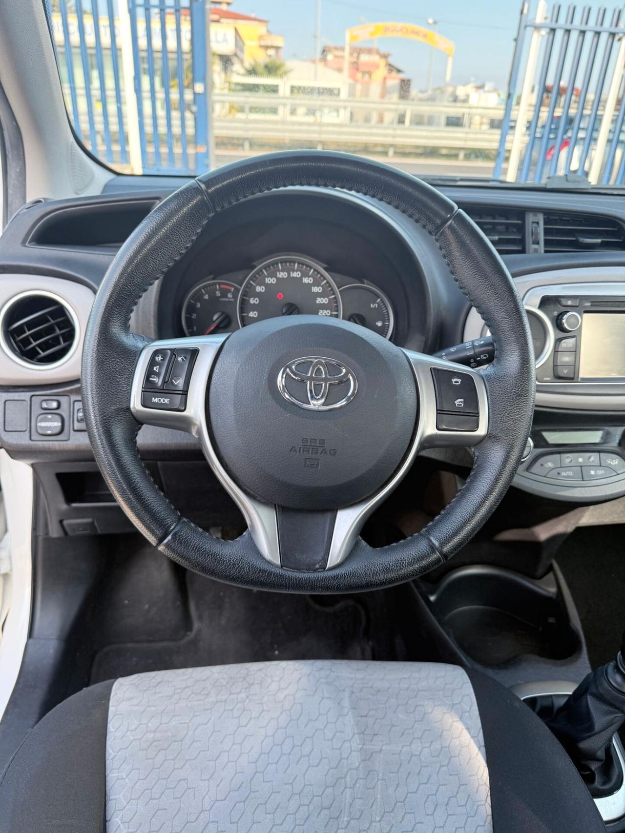 Toyota Yaris 1.4 D-4D 5 porte Lounge