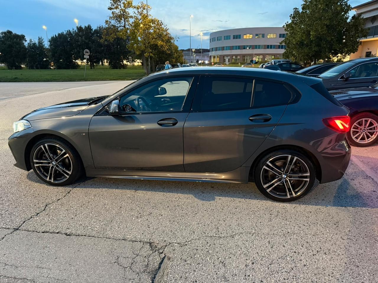 Bmw 118 118i 5p. Business Advantage
