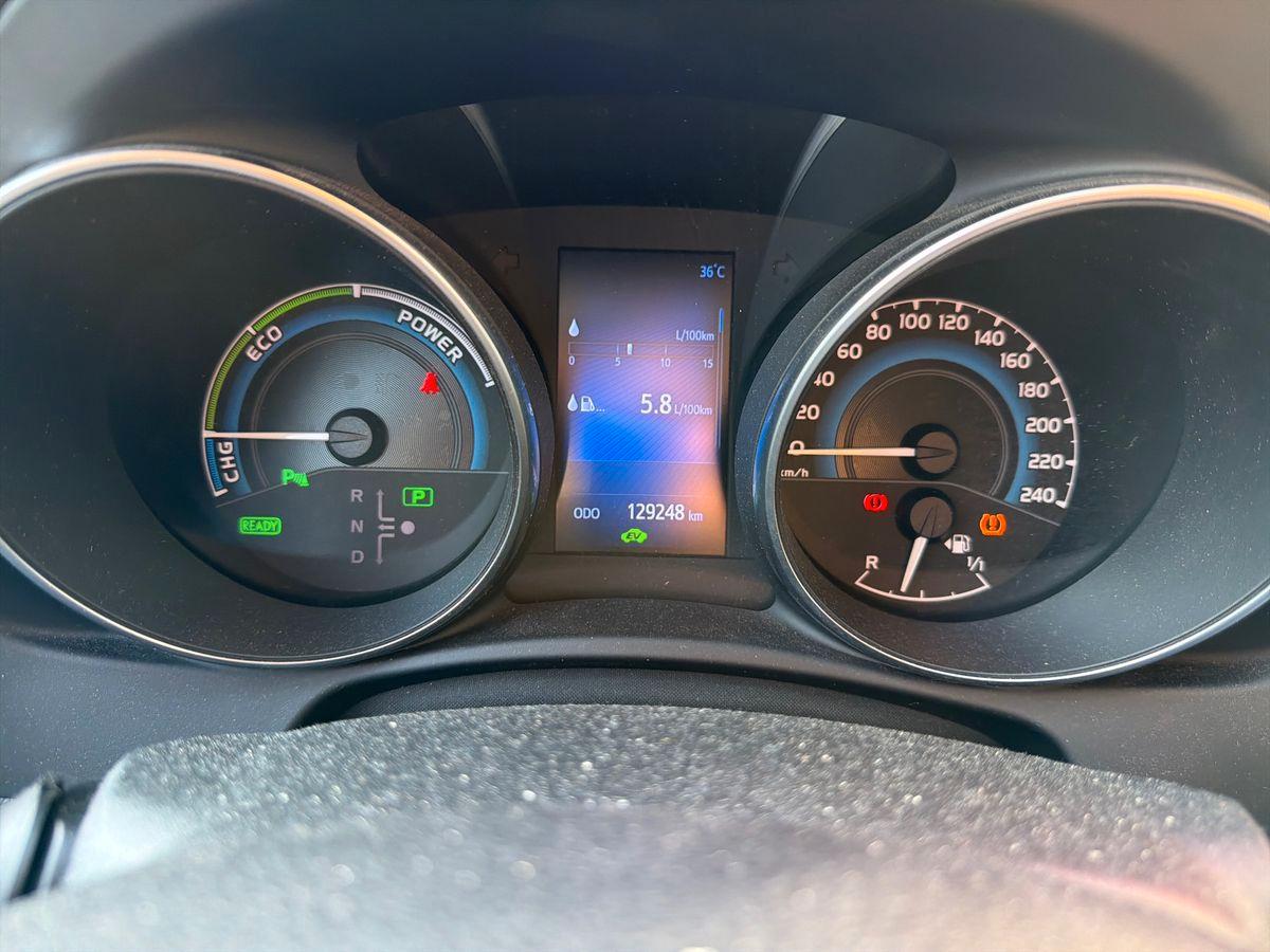 TOYOTA Auris Touring Sports 1.8h Lounge cvt