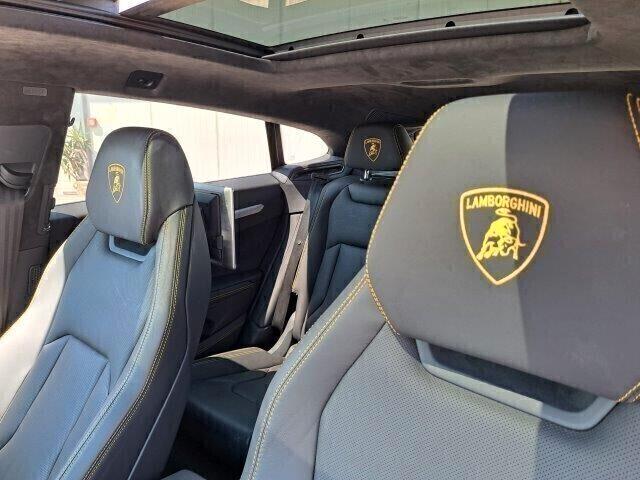 LAMBORGHINI URUS 4.0 V8 BI-TURBO “FULL OPTIONAL”