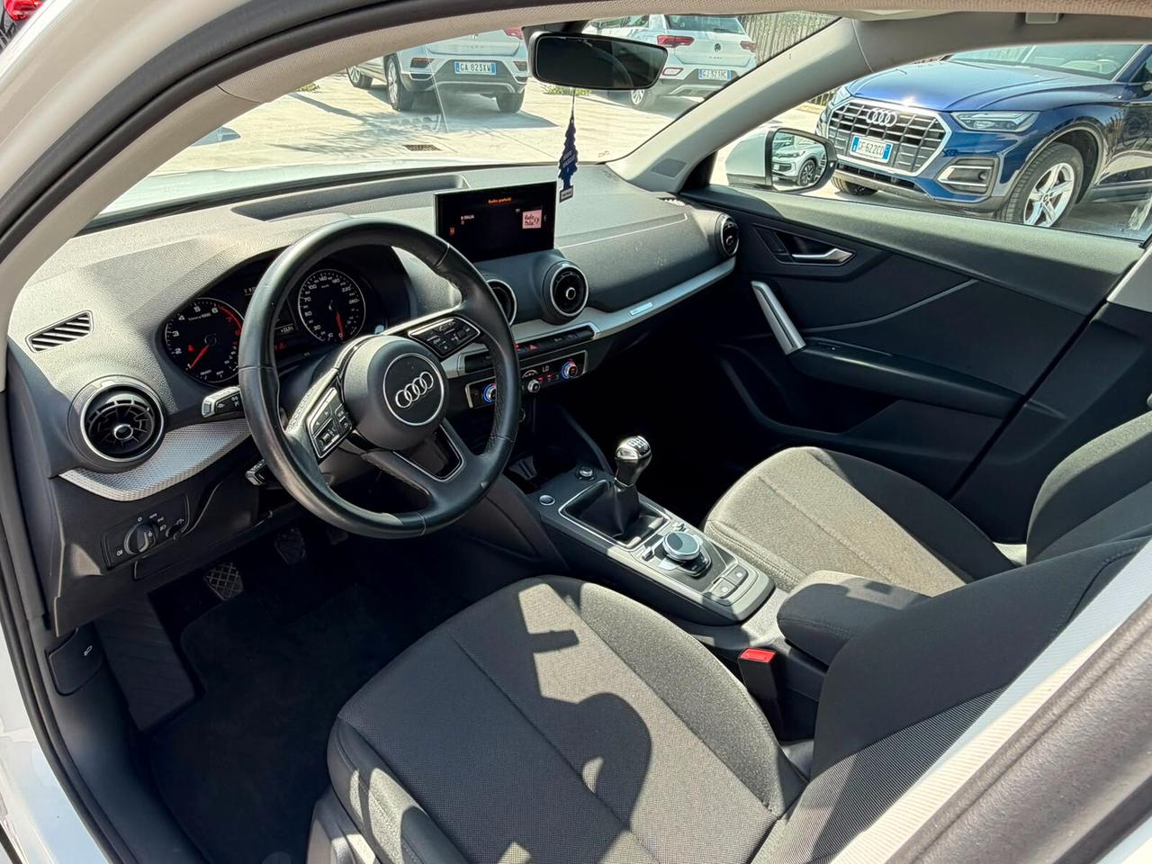 Audi Q2 30 TFSI Business