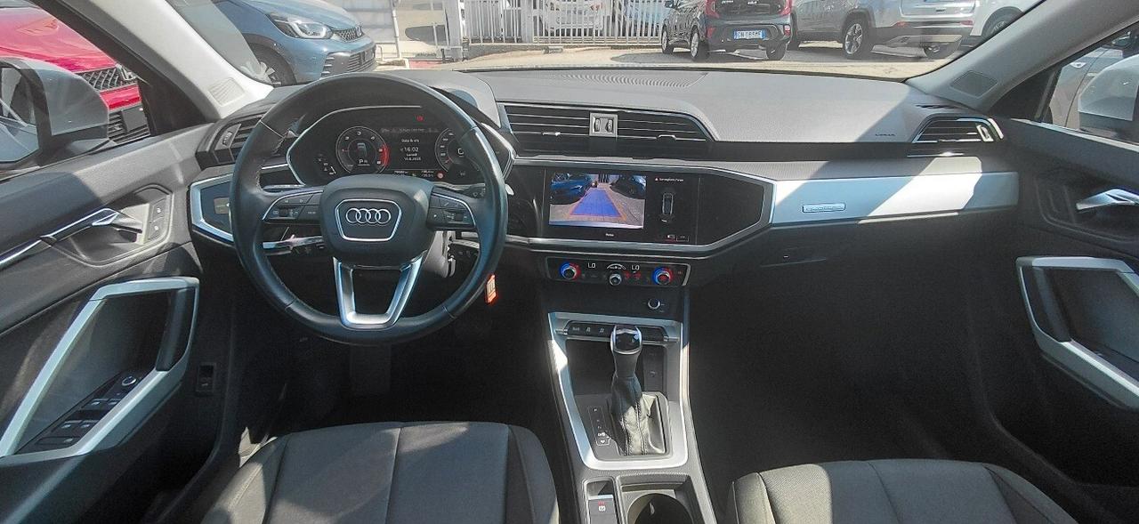 Audi Q3 40 TDI quattro S tronic Business