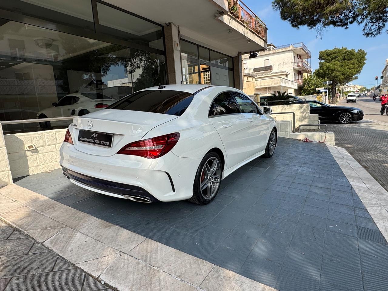 Mercedes-benz CLA 200 d Premium