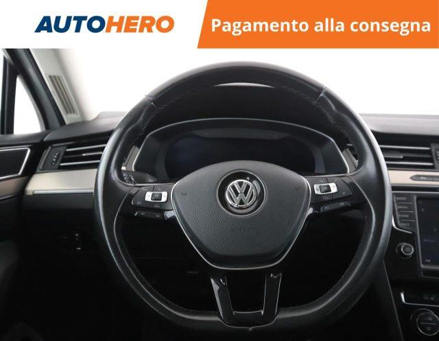 VOLKSWAGEN Passat Variant 2.0 TDI DSG Executive BlueMotion Tech.