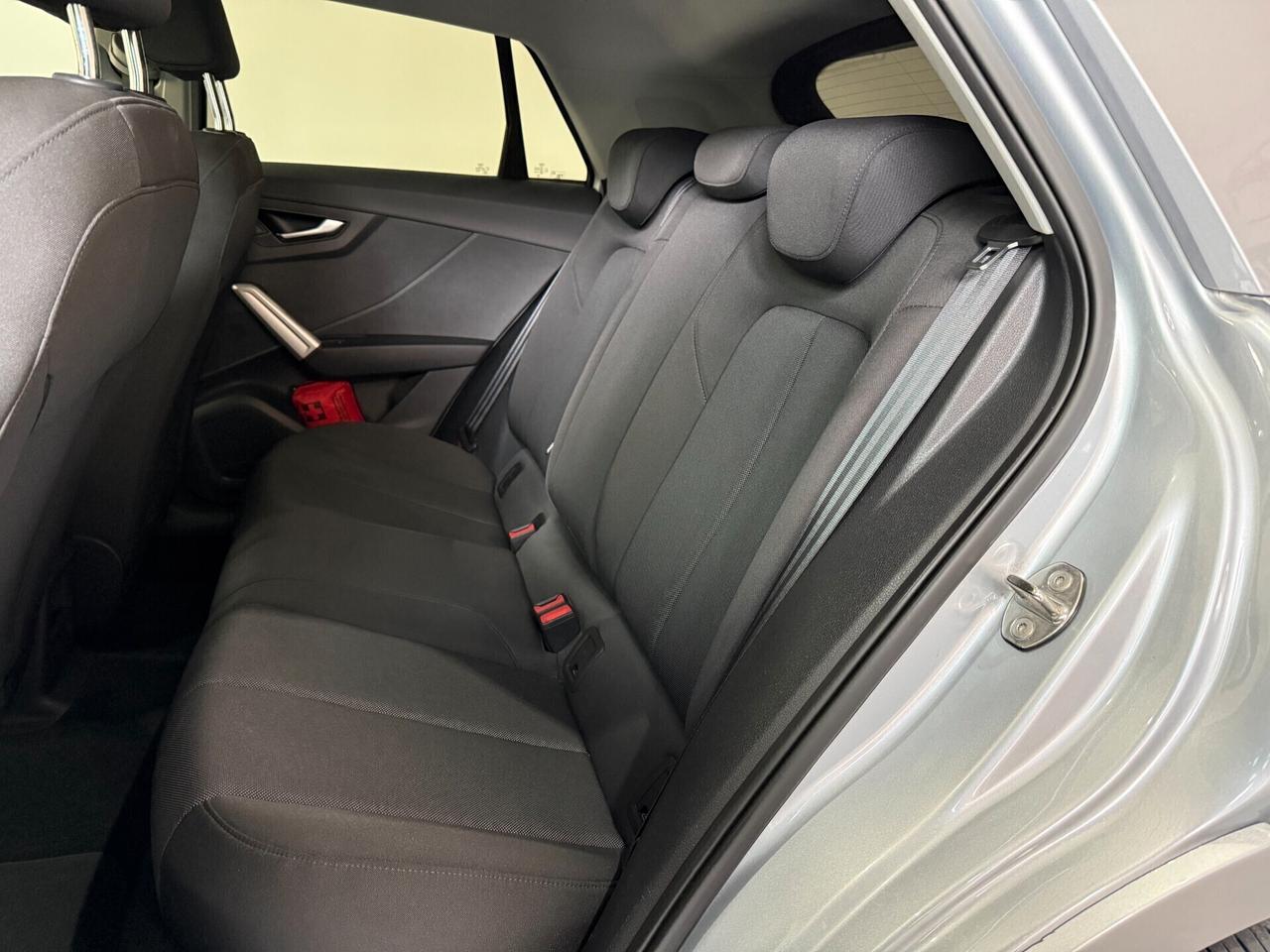 Audi Q2 30 TDI S tronic Identity Black