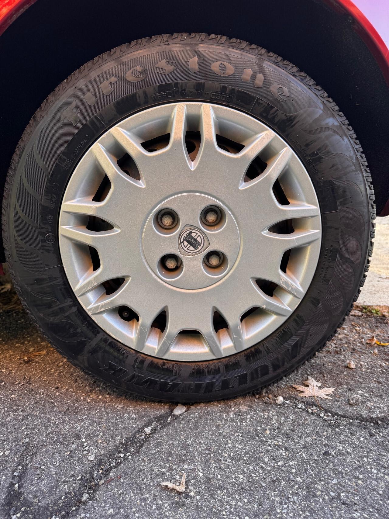 Lancia Ypsilon 1.2 16V Platino