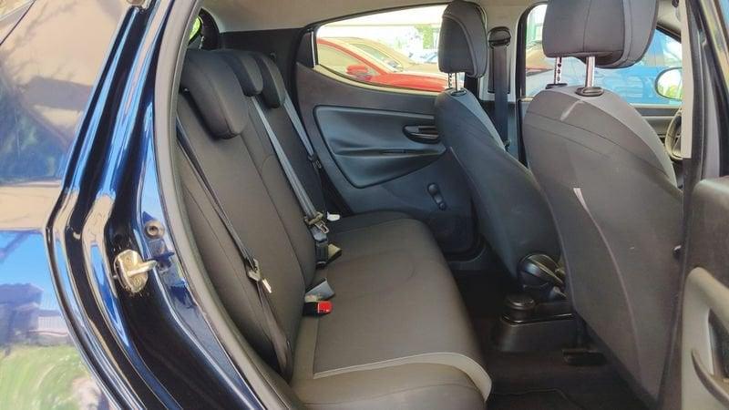 Lancia Ypsilon 1.2 69cv Silver
