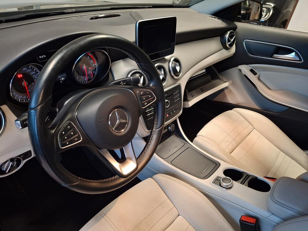 Mercedes-Benz GLA 200 d (cdi) Sport auto*NEOPATENTATI*EURO6