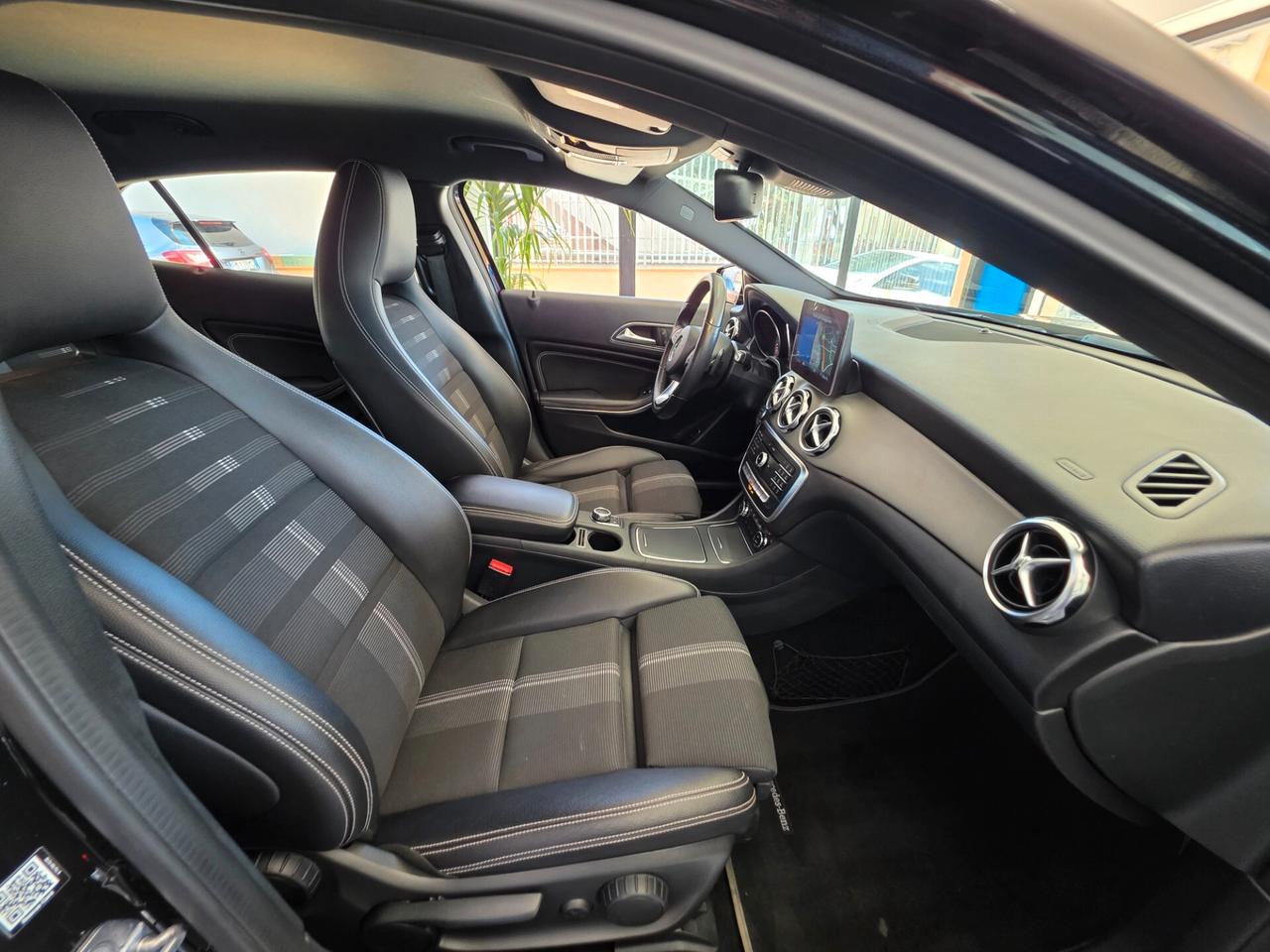 Mercedes-benz GLA 200d Automatic 4Matic Sport