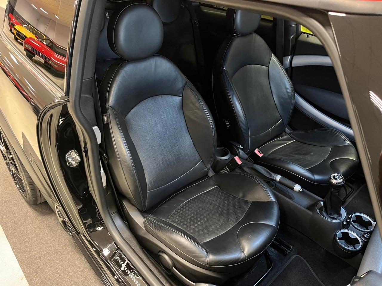 Mini 1.6 16V Cooper S allestimento JCW
