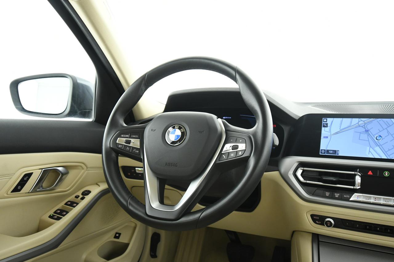 BMW 330e Business Advantage auto PELLE+SCREENMIRRORING+BI-LED