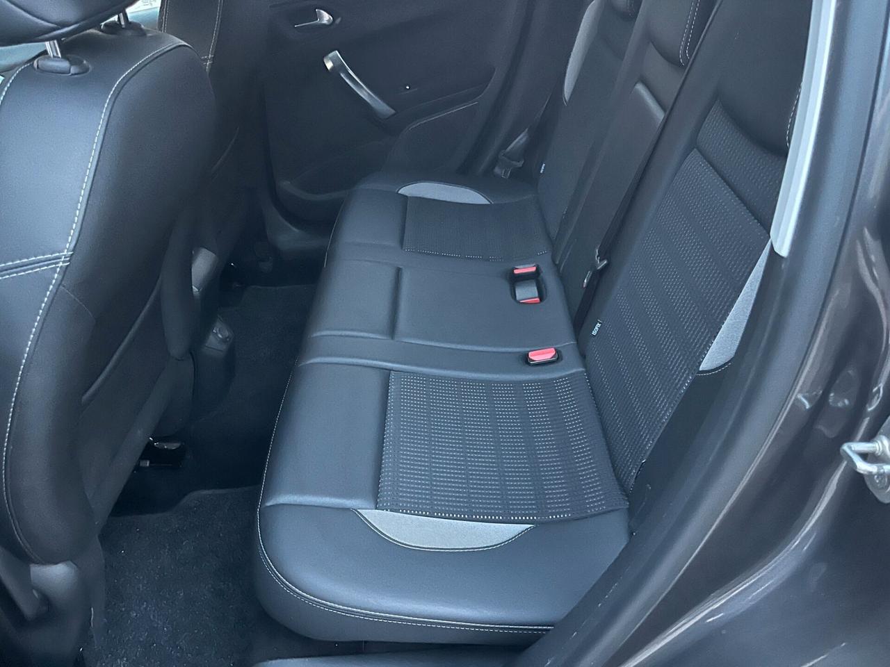 Peugeot 2008 1.5 HDi Full Optional Km 109.00