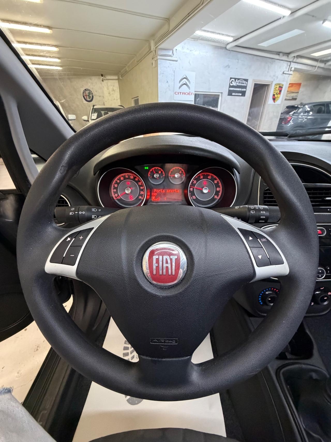 Fiat Punto 1.4 8V 5 porte Easypower Street