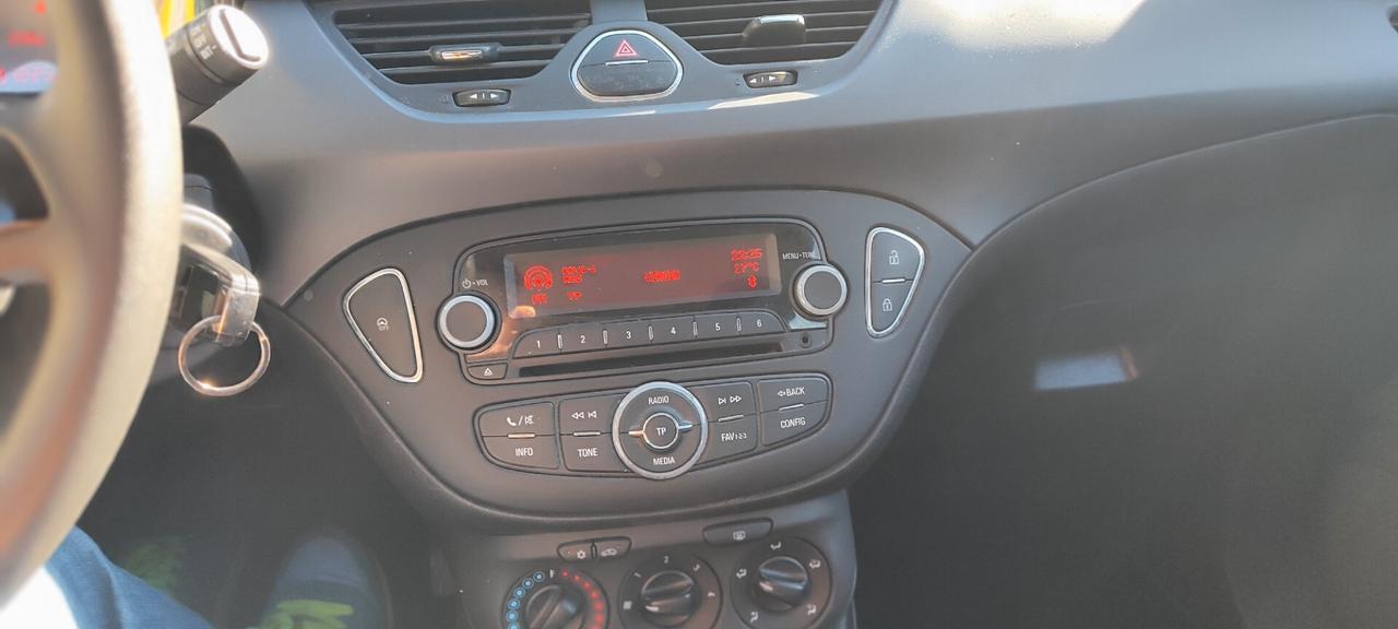 Opel Corsa 1.2 5 porte b-Color