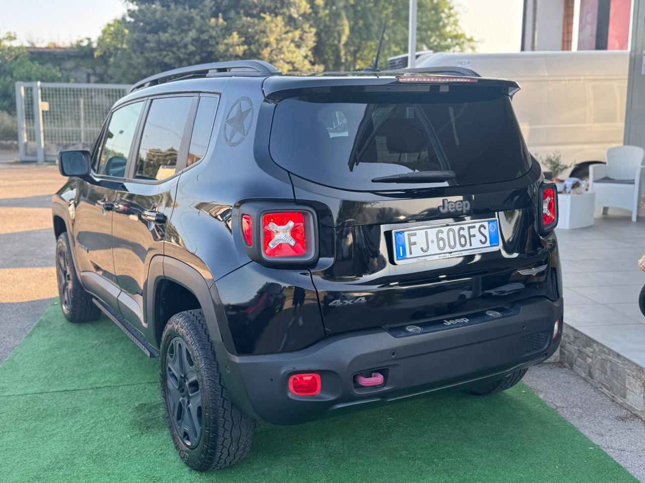 Jeep Renegade 2.0 Mjt 170CV 4WD Active Drive Low Trailhawk