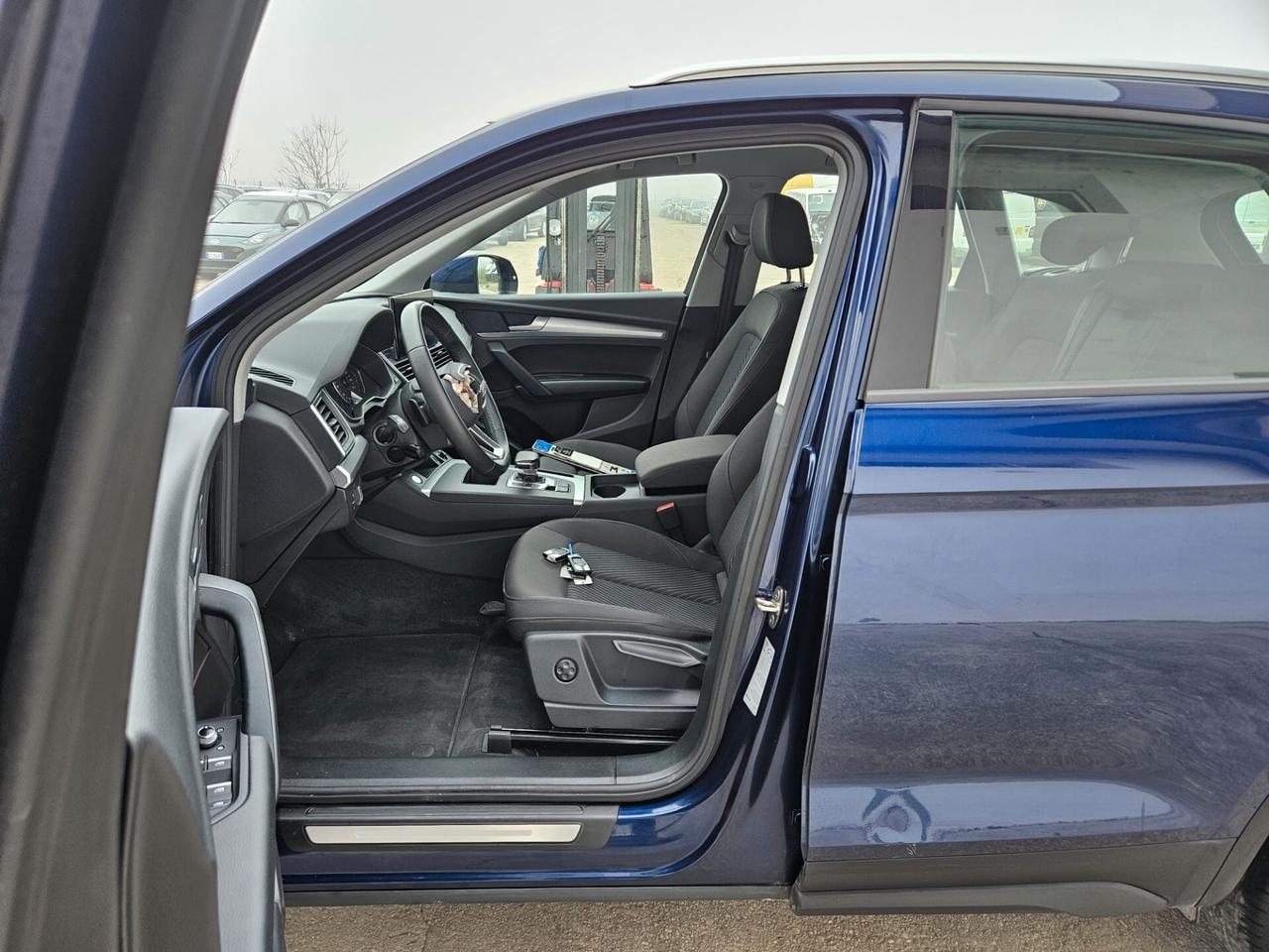 Audi Q5 40 2.0 tdi mhev 12V quattro s-tronic START