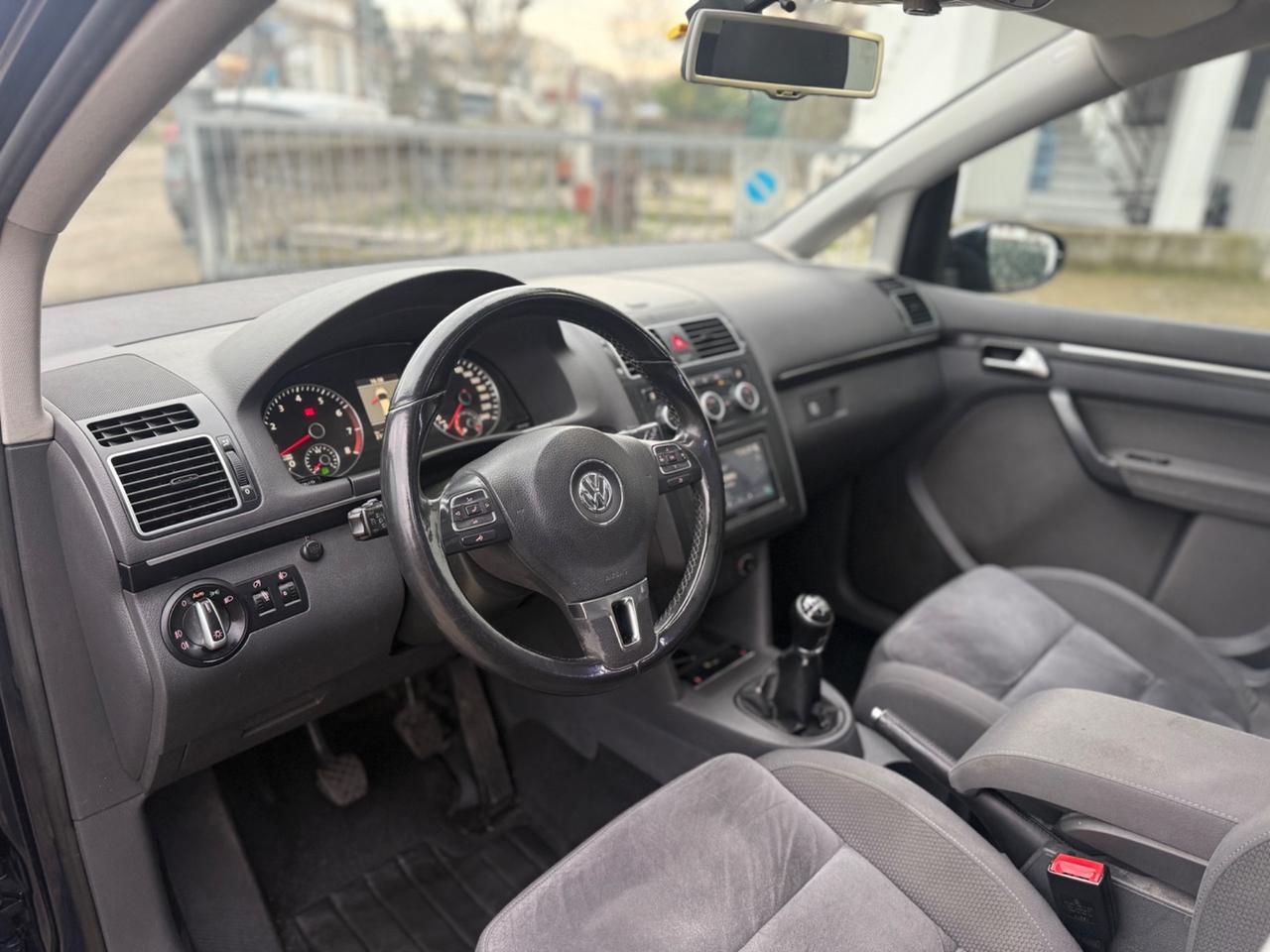 Volkswagen Touran 1.4 Metano tetto panoramico 2012