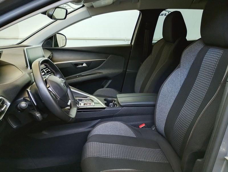 Peugeot 3008 3008 BlueHDi 130 S&S EAT8 Tua da 218,00 al mese