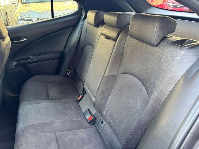 Lexus UX Hybrid Executive 2WD
