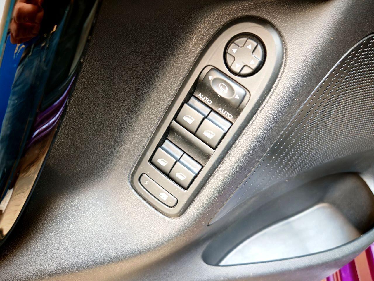 Citroen C3 1.2 Exclusive Pochi Km